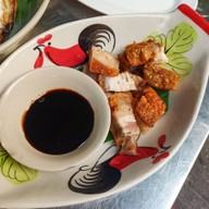 เมนูของร้าน โตจังอ๋อง noodlebar บะหมี่กุ้งแม่น้ำเผาเจ้าแรกของไทย ป้อมปราบศัตรูพ่าย