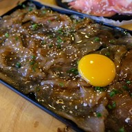 ป.ปลาจุ่ม สาขาใหม่ (เส้นสันกำแพง ตลาดเจริญเจริญ)