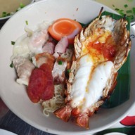 เมนูของร้าน โตจังอ๋อง noodlebar บะหมี่กุ้งแม่น้ำเผาเจ้าแรกของไทย ป้อมปราบศัตรูพ่าย
