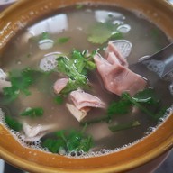 เมนูของร้าน เล้งกี่บะกุดแต๊