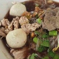 ร้านก๋วยเตี๋ยวป้าน้อย-อาหารตามสั่ง      (วัดคานหาม)