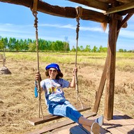 มาเด้อ มานา คาเฟ่