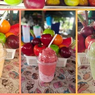 สถานีผลไม้ปั่น & กาแฟสดน้องกัปตัน