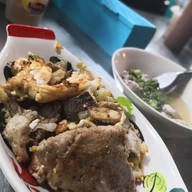 เมนูของร้าน ก๋วยเตี๋ยวคั่วไก่ชามเปล