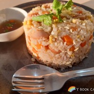 Y BOOK CAFE - คาเฟ่นิยายวาย @มอนอประตู6 พิษณุโลก