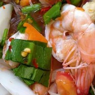 ตำระเบิดระเบ้อ โรบินสันสุพรรณบุรี โรบินสันสุพรรณบุรี
