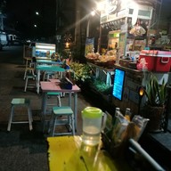 ร้านก๋วยเตี๋ยวเรือพระนคร ซอยกำนันแม้น 10