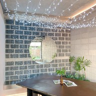 Youngfolk at The Wonder Wall