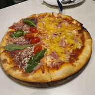 Food or drink of So Rich The Bistro