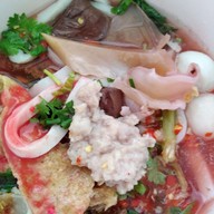 อุ๋มอิ๋มเย็นตาโฟรสเด็ดต้มยำรสเเซ่บ 4289 6395