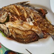 เมนูของร้าน พบรัก ณ บางน้ำผึ้ง