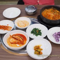 เมนูของร้าน Arirang Korean Restaurant Korea Town