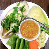 ลอมข้าว คาเฟ่ แอนด์ เรสเตอร์รอง