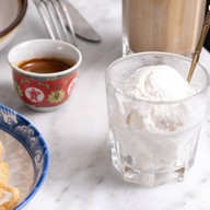 เมนูของร้าน JingJing Ice-cream Bar and Cafe