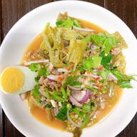 ลอมข้าว คาเฟ่ แอนด์ เรสเตอร์รอง