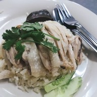 เจ๊หงษ์ข้าวมันไก่ เวทีมวยอ้อมน้อย(ต้นตำรับ)