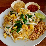 เมนูของร้าน ไก่หงอกข้าวต้มตามสั่ง