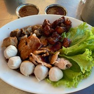 เมนูของร้าน เพ็ญพริกเผ็ด