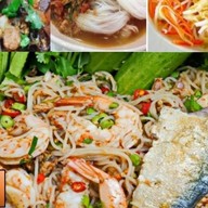 กิ๋นข้าวปุ้น