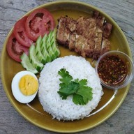 วาฟเฟิลนมสด (ตลาดใหม่ทุ่งครุ)