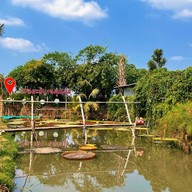 ก๋วยเตี๋ยวห้อยขากาแฟสดบ้านสวนมะลิ