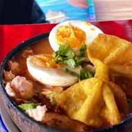 เมนูของร้าน ก๋วยเตี๋ยวห้อยขากาแฟสดบ้านสวนมะลิ