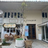 Martin's English Cafe