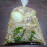 ก๋วยจั๊บเจ๊ตี๋ ข้างตองหนึ่ง