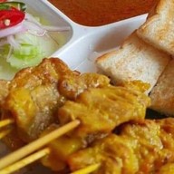 หมูสะเต๊ะฮ่องเต้ คุณสุวรรณ์ ตลาดด่านศรีนครินทร์