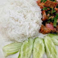 ครัวแม่ย่า (ข้าว บะหมี่ หมูกระทะ)