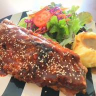 Jazzme Pizza house  ซอยแจ่มฟ้า หลัง มช.