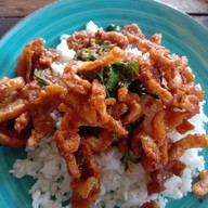 กล่องแตก ตามสั่ง