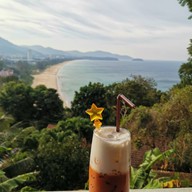 เมนูของร้าน On The Hill Karon Restaurant & Café