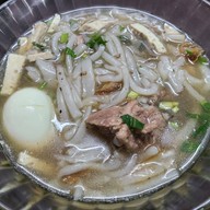 ก๋วยจั๊บเจ๊ตี๋ ข้างตองหนึ่ง
