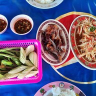 เมนูของร้าน สวาท ลาบยโส