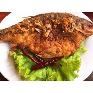 ลอมข้าว คาเฟ่ แอนด์ เรสเตอร์รอง