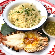 เมนูของร้าน โตจังอ๋อง noodlebar บะหมี่กุ้งแม่น้ำเผาเจ้าแรกของไทย ป้อมปราบศัตรูพ่าย