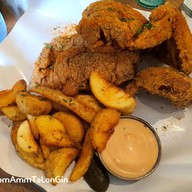 เมนูของร้าน Henryfry Fried Chicken ไก่ทอด เจริญกรุง