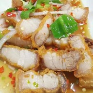 Little Yum 55 บาท ทุกเมนู แปดริ้ว