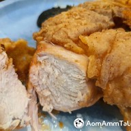 เมนูของร้าน Henryfry Fried Chicken ไก่ทอด เจริญกรุง