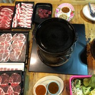 ติดมันส์ บุฟเฟ่ต์ปิ้งย่างกระทะร้อน  พุทธมณฑลสาย 2