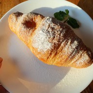 ชารลินใจ บางแสน