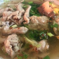 🍲🐷•เกาเหลาเลือดหมูสวนลุมประตู8
