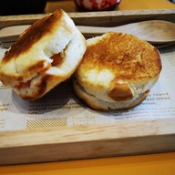 gradient.toastcafe สามย่าน