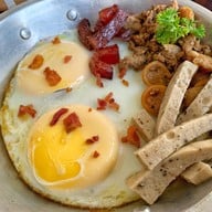เมนูของร้าน ฉัน. อาหารเช้าและกาแฟ พิษณุโลก