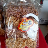 ข้าวแต๋นน้ำแตงโมแม่ประโลม