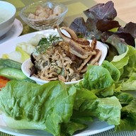 Salada Organic Kitchen บี ดี เอ็ม เอส เวลเนสเซ็นเตอร์ ปาร์คนายเลิศ