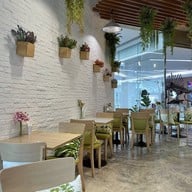 Salada Organic Kitchen บี ดี เอ็ม เอส เวลเนสเซ็นเตอร์ ปาร์คนายเลิศ