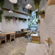 Salada Organic Kitchen บี ดี เอ็ม เอส เวลเนสเซ็นเตอร์ ปาร์คนายเลิศ
