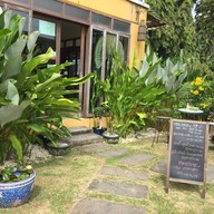 Mai Saigon Restaurant & Bar